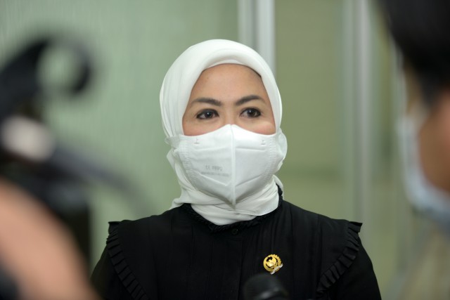  Intan Fauzi Bantu Gelar Vaksinasi untuk 1000 orang di Bekasi Selatan