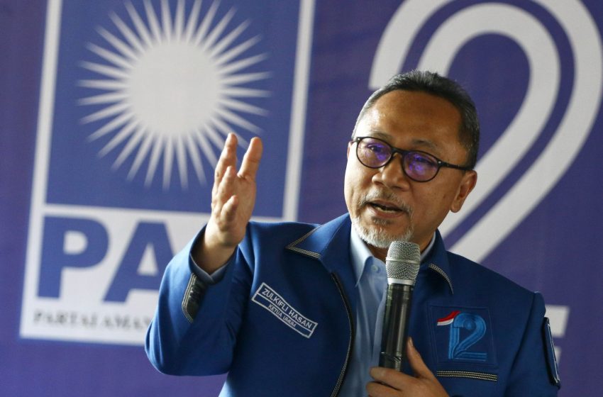  Zulkifli Hasan Minta Kader PAN Bergerak Bantu Korban Bencana